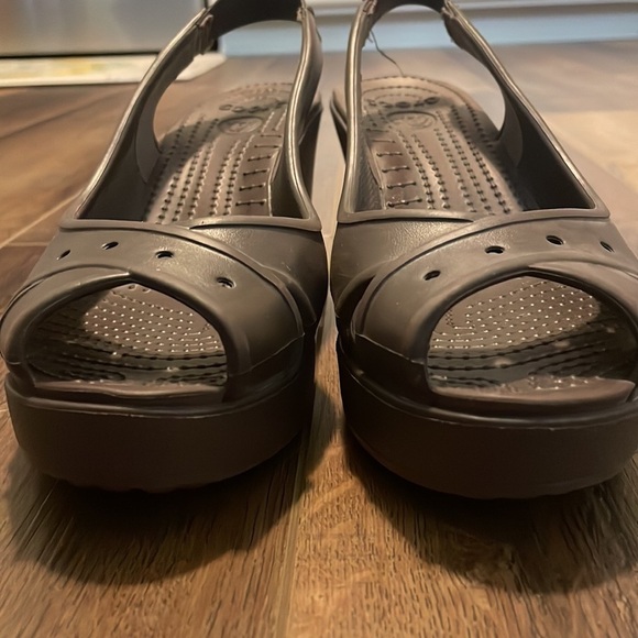 CROCS Farrah wedges Size W8 Espresso - Picture 3 of 11